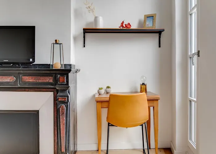 Studio Chic Et Lumineux, Garage, Wifi, Clim